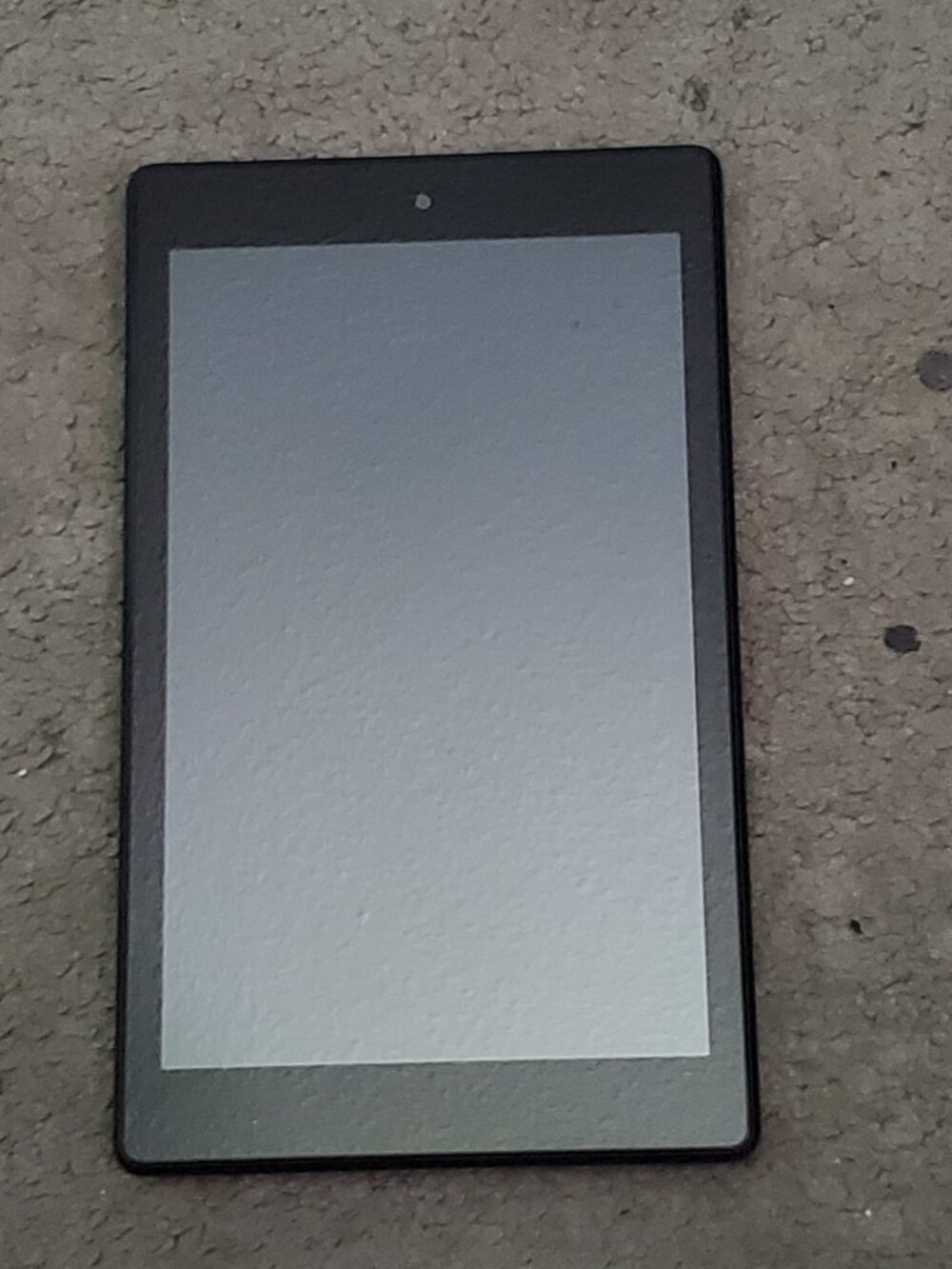 Amazon Fire HD8 - Picture 2 of 6